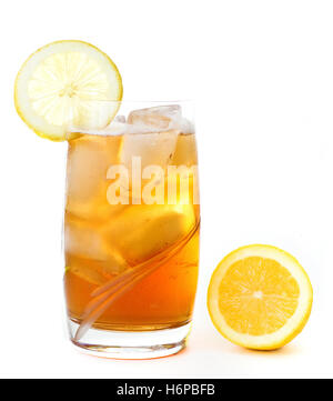 Tasse Bewegung Verschiebung bewegten Bewegung Glas Kelch Becher orange essen Nahrungsmittel Tee trinken trinken Lätzchen flüssige süße isoliert Stockfoto