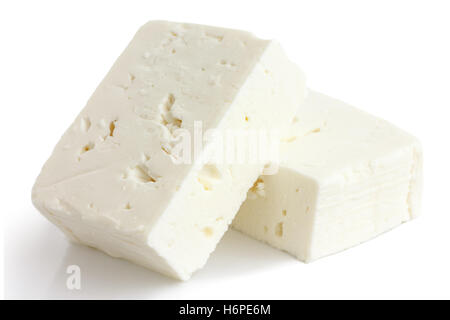 Griechischer Feta-Käse-Block isoliert auf weiss. Stockfoto