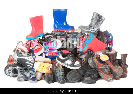 isolierte Schuhe Leder Stack Kind Ausschnitt Haufen Haufen Kind Boot Objekt Objekte Sport Sport isolierte Farbe weiblich männlich männlich Stockfoto