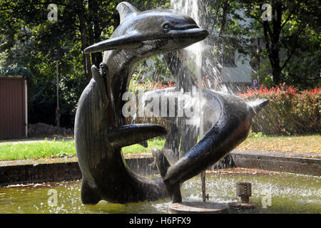 Brunnen drei Delphine Stockfoto
