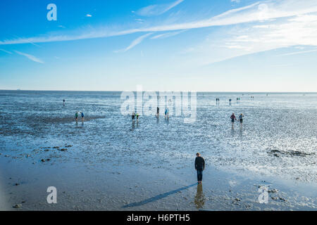 Deutschland, Schleswig-Holstein, Dithmarschen, Meer Watt Nordsee Strand des Sommer-Resort-Stadt von Büsum bei Ebbe Stockfoto