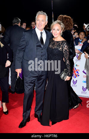 Martin Kemp und Frau Shirlie Holliman Teilnahme an der Stolz von Großbritannien Awards 2016 im Grosvenor House, Park Lane, London. Stockfoto