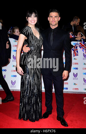 Daisy Lowe und Aljaz Skorjanec Teilnahme an der Stolz von Großbritannien Awards 2016 im Grosvenor House, Park Lane, London. Stockfoto