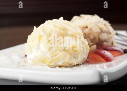 Restaurant orange essen Nahrungsmittel Brot süß Closeup braun bräunlich Brünette kalten Sommer sommerlich Trauben Stammarten Früchte Stockfoto