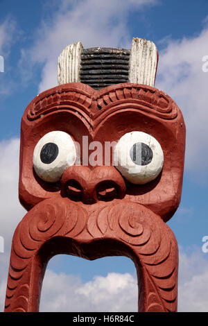 Maori-Statue in rotorua Stockfoto