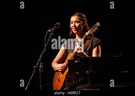 Mailand, 30. Oktober 2016 Lisa Hannigan tritt bei Fabrique Mailand Credit: Roberto Finizio / Alamy Live News Stockfoto