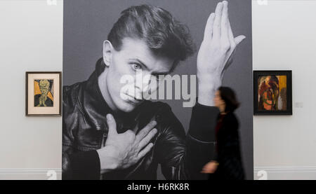 London, UK. 1. November 2016. Der erste Blick des "Bowie/Sammler", Kunstwerke aus dem späten Bowies persönliche Kunstsammlung, vor dem Verkauf noch in diesem Monat bei Sothebys. Bildnachweis: Stephen Chung/Alamy Live-Nachrichten Stockfoto