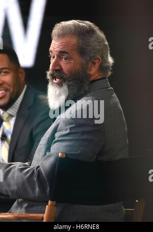 New York, NY, USA. 1. November 2016. Mel Gibson, auf Good Morning America (GMA) unterwegs für Promi-Schnappschüsse - di, New York, NY 1. November 2016. Bildnachweis: Derek Sturm/Everett Collection/Alamy Live-Nachrichten Stockfoto