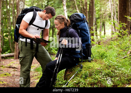Frau Menschen Menschen Menschen folk Personen menschlicher Mensch zu Fuß gehen Sie gehen zu Fuß Freundschaft Freizeit freie Zeit, Freizeit Stockfoto
