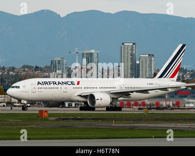 Air France Boeing 777-200ER F-GSPD Abfahrt nehmen Sie Abfahrt Flughafen Vancouver Kanada Stockfoto