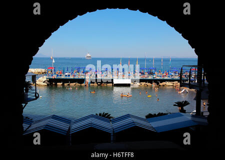 Sorrent Italien Architektur, Bogen, alte, Stein, Aussenansicht, gebaut, alte, Struktur, Tor, antik, Wand, Geschichte, Eingang. Stockfoto