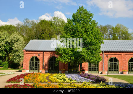 historische Blume Blumen Pflanzen Bayern Fassade Hausbau Geschichtspark Blume Blumen Frühling Bayern Pflanzen Deutschland Stockfoto