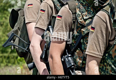 Deutsche Bundeswehr-Soldaten der Special Forces Commando (KSK) während