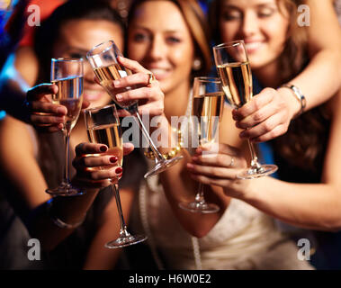 Frau-Menschen-Menschen Menschen folk Personen menschlicher Mensch Lachen lacht Twit kichern Lächeln Lachen Lachen Lachen Stockfoto