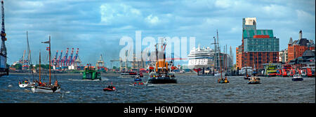 für den Schiffsverkehr im Hafen von hamburg Stockfoto