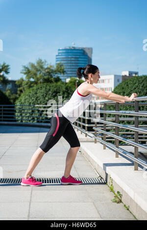 Frau Beine Menschen Menschen Menschen folk Personen menschlicher Mensch schöne beauteously schöne Gesundheit Stadt Stadt Sport Sport Stockfoto