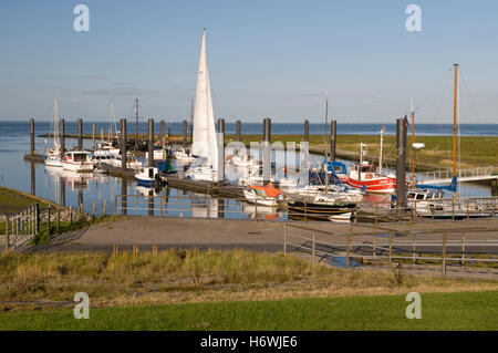 Altenbruch Hafen an der Elbe in der Nähe von Cuxhaven, Niedersachsen Stockfoto