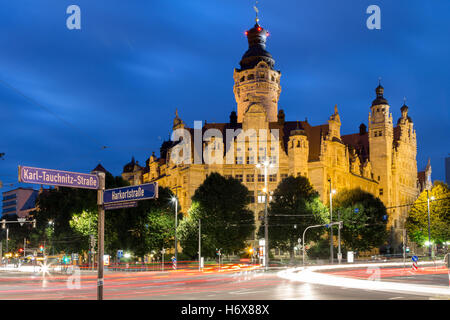 Neustadt-Halle-Leipzig (blaue Stunde) Stockfoto