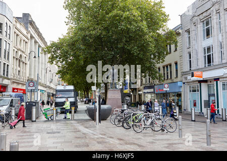 Queen Sie street Bezirk Einkaufsviertel Cardiff Wales Großbritannien Stockfoto