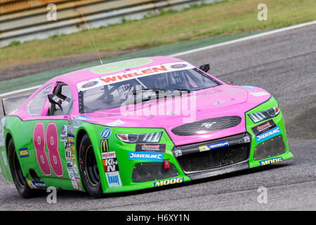 Adria, Rovigo, Italien - 17. September 2016: EuroKart Racing Team, angetrieben von Monforte Simone, beim Rennen in der Nascar Whelen Stockfoto