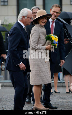 König Carl XVI. Gustaf von Schweden, Koenigin Silvia von Schweden, Michael Mueller u.a. - Treffen des Berliner Oberbuergermeist Stockfoto