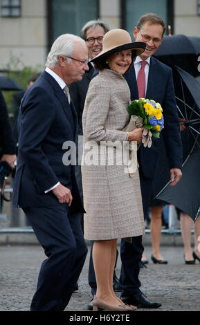 König Carl XVI. Gustaf von Schweden, Koenigin Silvia von Schweden, Michael Mueller u.a. - Treffen des Berliner Oberbuergermeist Stockfoto