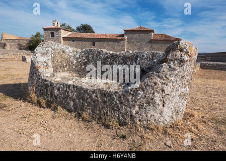 Ruinen der alten römischen Kolonie Clunia Sulpicia in Burgos, Spanien. Stockfoto