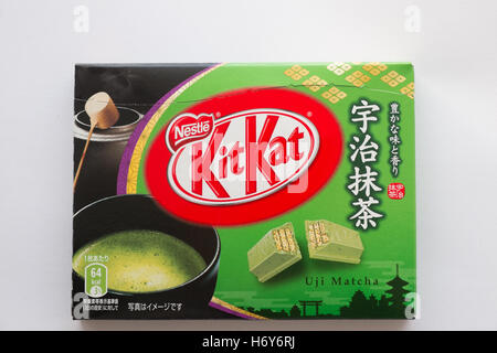 Schmiegen sich japanische Produkt Kitkat in grüner Tee Aroma, Geschmack. Stockfoto