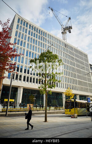 Manchester Metrolonk Straßenbahnen vorbei zweiten Kreuzung Peter Street Square Straßenbahn Metrolink Licht Schiene schnelle Pendler Dorfbe Stockfoto