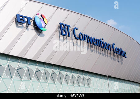 Name und Logo, auf der BT-Convention Centre, Liverpool. Stockfoto