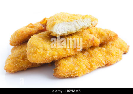 Golden gebratenen Pouletstreifen auf weiß. Stockfoto