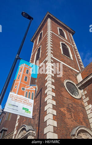London, Southwark A Schild am St. Thomas-Kirche in St. Thomas Street für die alte OP-Museum Stockfoto