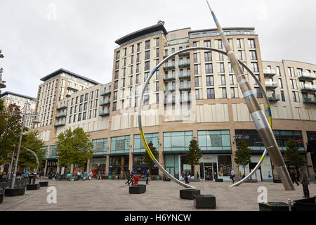 Allianz-Skulptur in St. Davids Dewi Sant Entwicklung Hayes Cardiff Wales Großbritannien Stockfoto