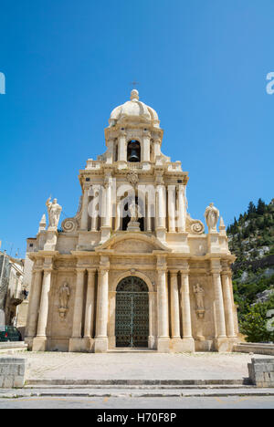 Scicli, Sizilien, Italien, San Bartolomeo ist eine römisch-katholische Kirche im späten barocken Stil in der Stadt Scicli, Provinz Ragusa, Sizilien, Italien. Stockfoto