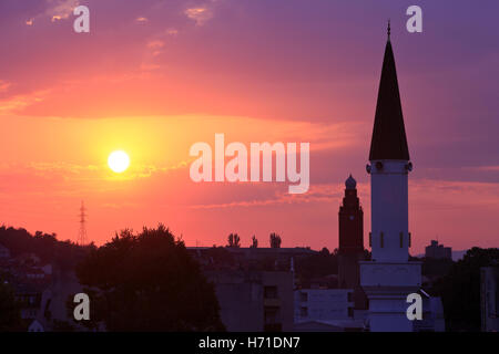 Das Minarett der Moschee Arasta in der alten Bazar Skopje, Mazedonien Stockfoto