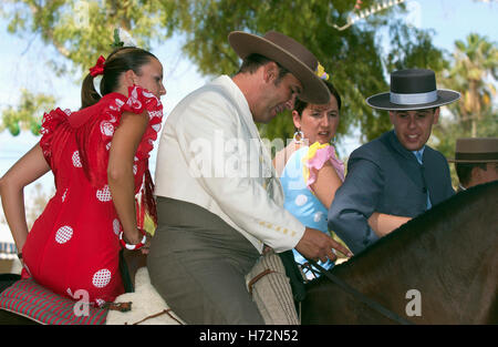 Szene bei einem traditionellen spanischen Feria-Festival in der andalusischen Stadt Utrera, Spanien, Europa Stockfoto