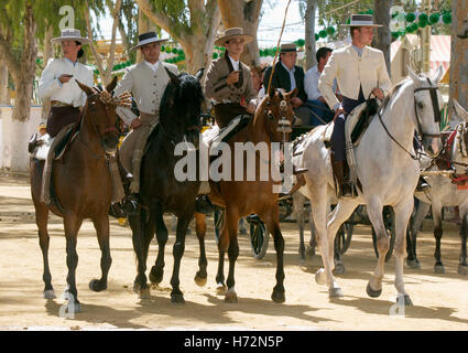 Szene bei einem traditionellen spanischen Feria-Festival in der andalusischen Stadt Utrera, Spanien, Europa Stockfoto