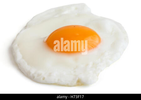 Einzelnes Spiegelei auf weiß. Stockfoto