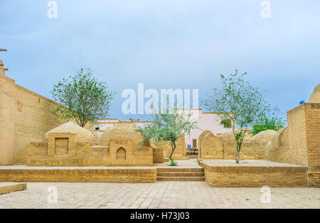 Die mittelalterlichen Friedhof um das Pahlavon Mahmud Mausoleum ist das Wahrzeichen von Itchan Kala, Chiwa, Usbekistan. Stockfoto