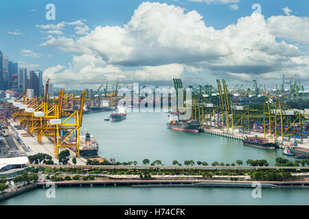 Singapur-Cargo-terminal, einer der verkehrsreichsten Import, Export, Logistik in der Welt, Singapore Häfen. Stockfoto