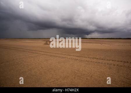 Stürmisches Wetter in der Nähe von Gibraltar Point Nature Reserve, Lincolnshire, UK Stockfoto