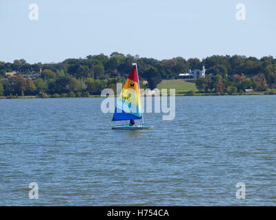 White Rock Lake Segeln/Ruderclubs Stockfoto