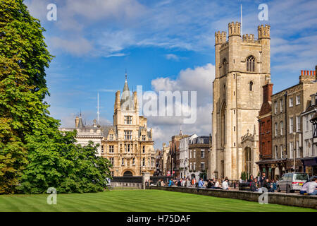 Kings Parade, Cambridge, im Frühherbst. Große Str. Marys Kirche, Trinity College, dem Senat-Haus und Kings College sehen kann Stockfoto