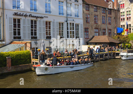 Bootstouren in Brügge, Belgien Stockfoto