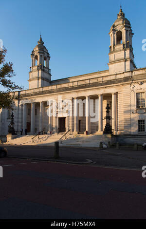 Gesamtansicht von Cardiff Crown Court in Cardiff, Südwales, UK. Stockfoto