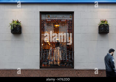 Glasgow Restaurant Fenster beleuchtet durch Weihnachten Stockfoto