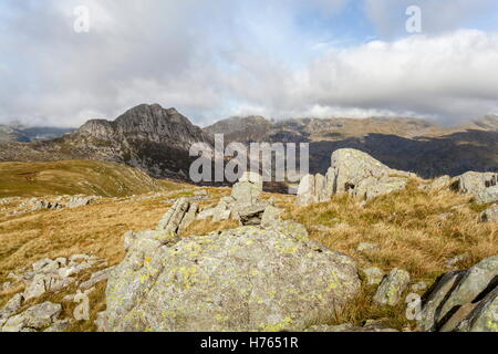 Tryfan und Carneddau Berge angesehen von den Flanken des Glyder fach Stockfoto