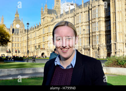 Nicole Schwarz MP (SNP: Paisley und Renfrewshire South) der jüngste Abgeordnete im britischen Parlament. Im Mai 2015 um gewählt... Stockfoto