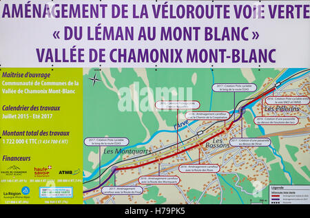 Melden Sie sich zu Beginn des neuen Radwegs zwischen Les Bossons und Chamonix Stockfoto