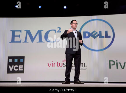 Michael Dell, Gründer und CEO von Dell Inc., spricht auf der Dell World 2015 Technology Conference in Austin, Texas. Stockfoto
